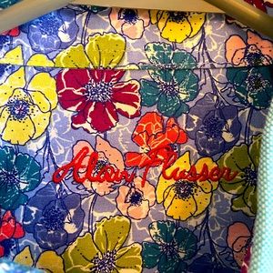 Alan Flusser long sleeve large men’s shirt. Flower cuffs & collar. Only $24.